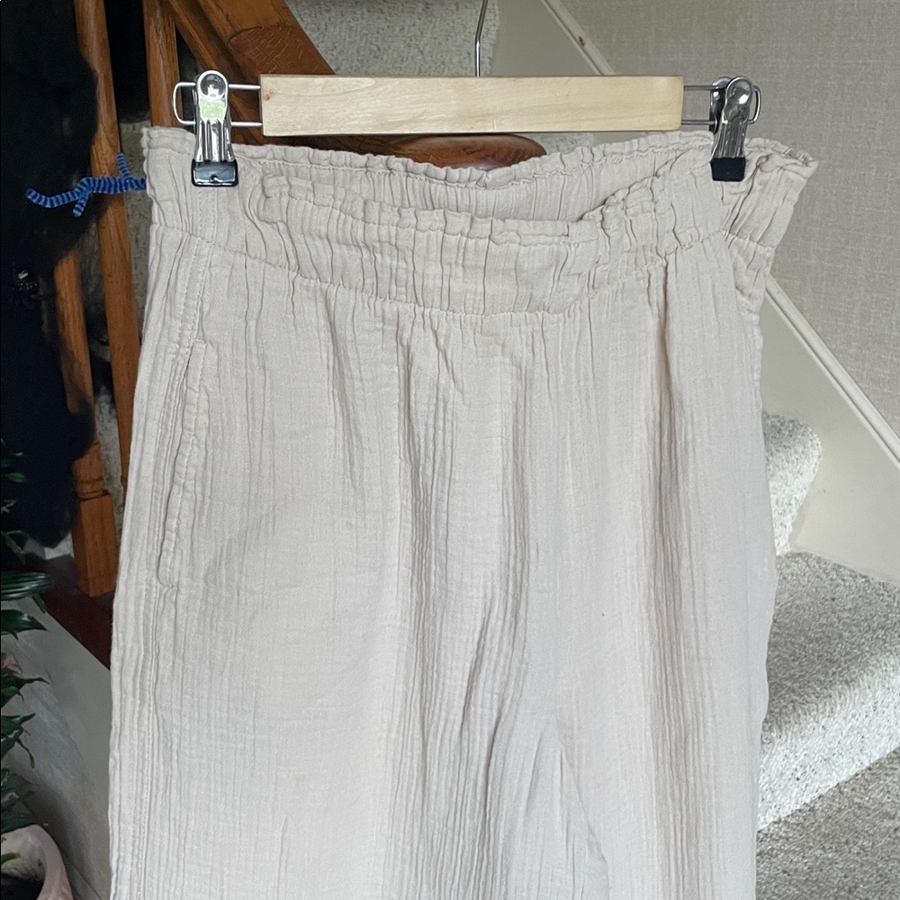 GAP Light Beige Chinos Beach Pants - Picture 3 of 9